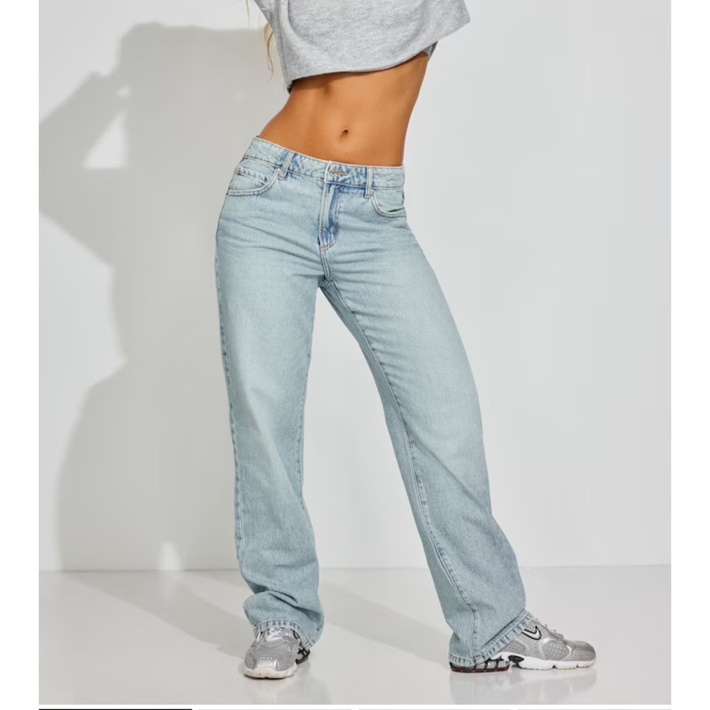 Garage Denim Slouchy Jean NWT Size 03/26